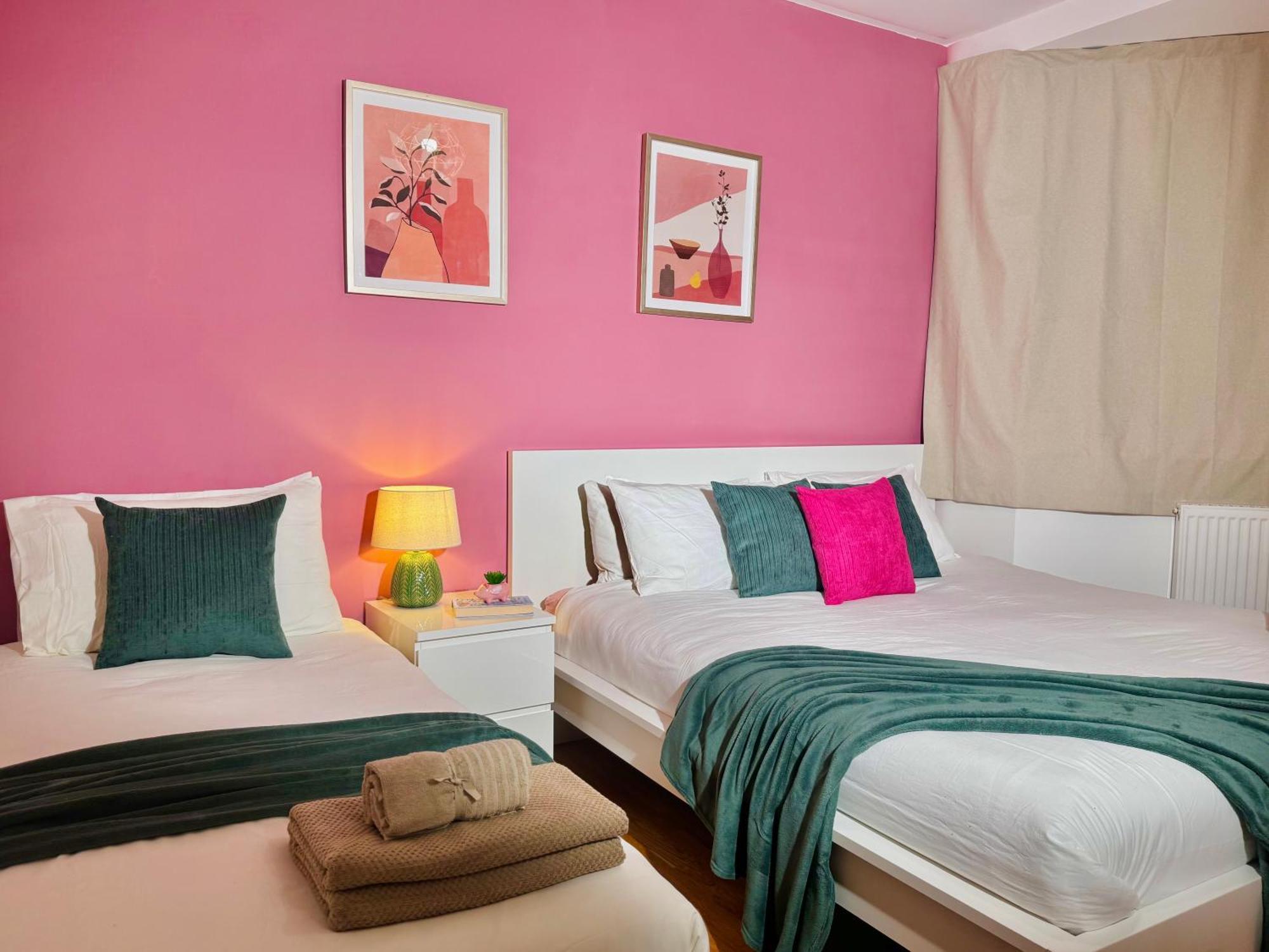 Modern 1-Bed Apt 30Min To Central London & Parking Luaran gambar