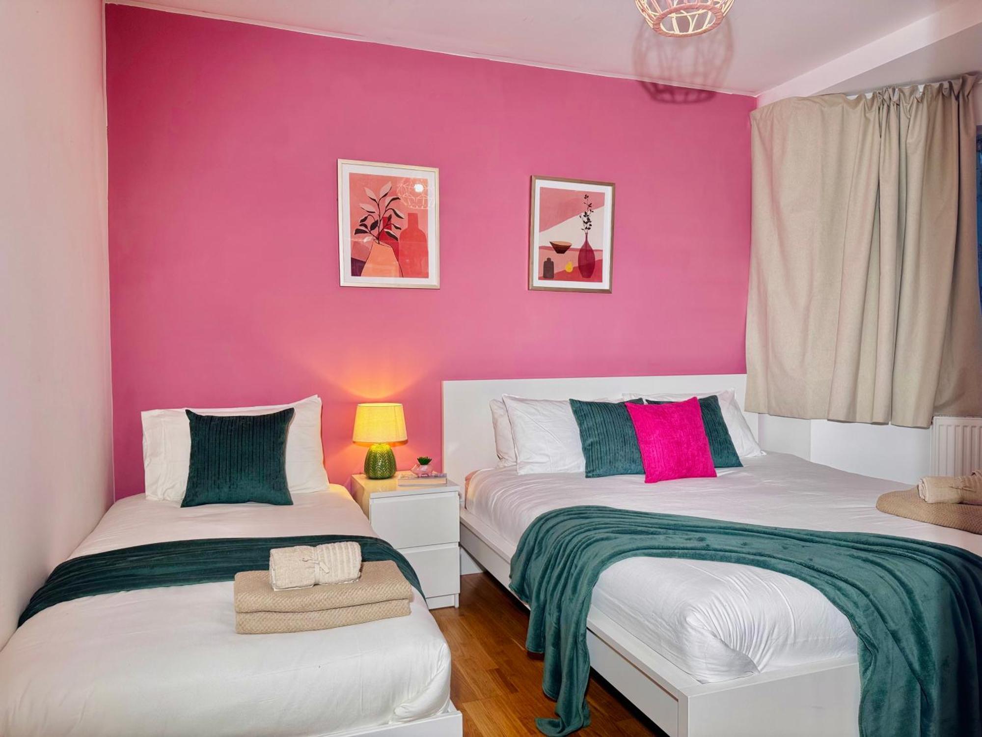 Modern 1-Bed Apt 30Min To Central London & Parking Luaran gambar