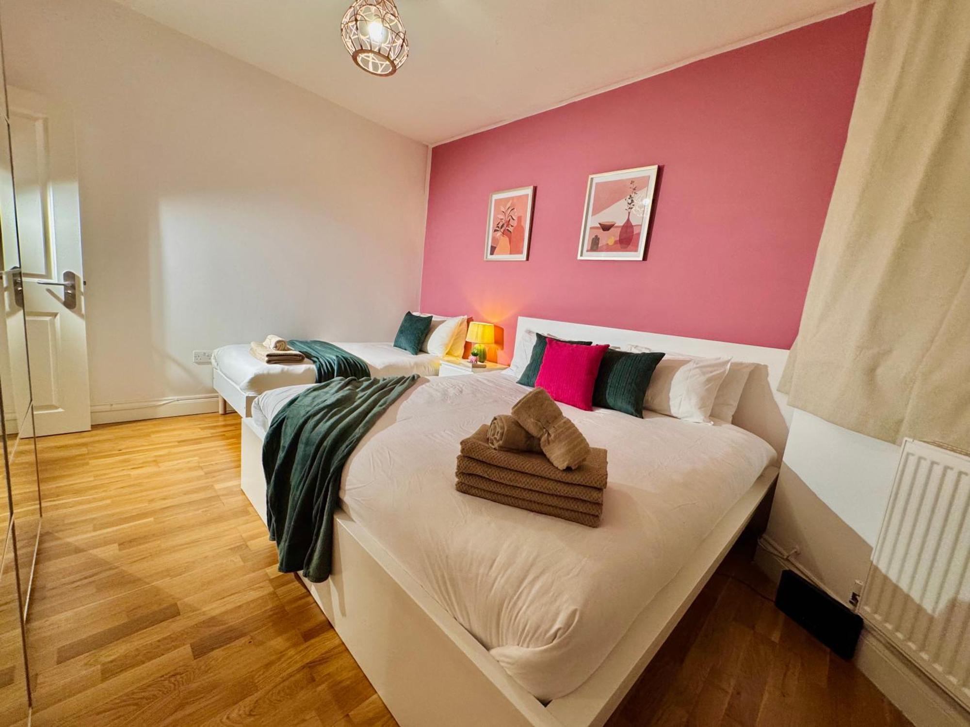 Modern 1-Bed Apt 30Min To Central London & Parking Luaran gambar