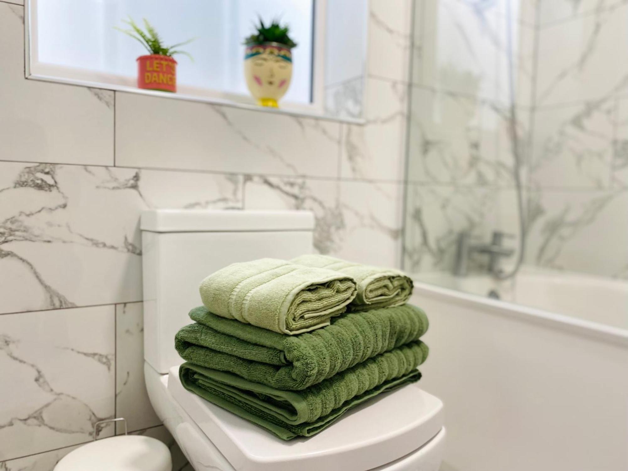 Modern 1-Bed Apt 30Min To Central London & Parking Luaran gambar