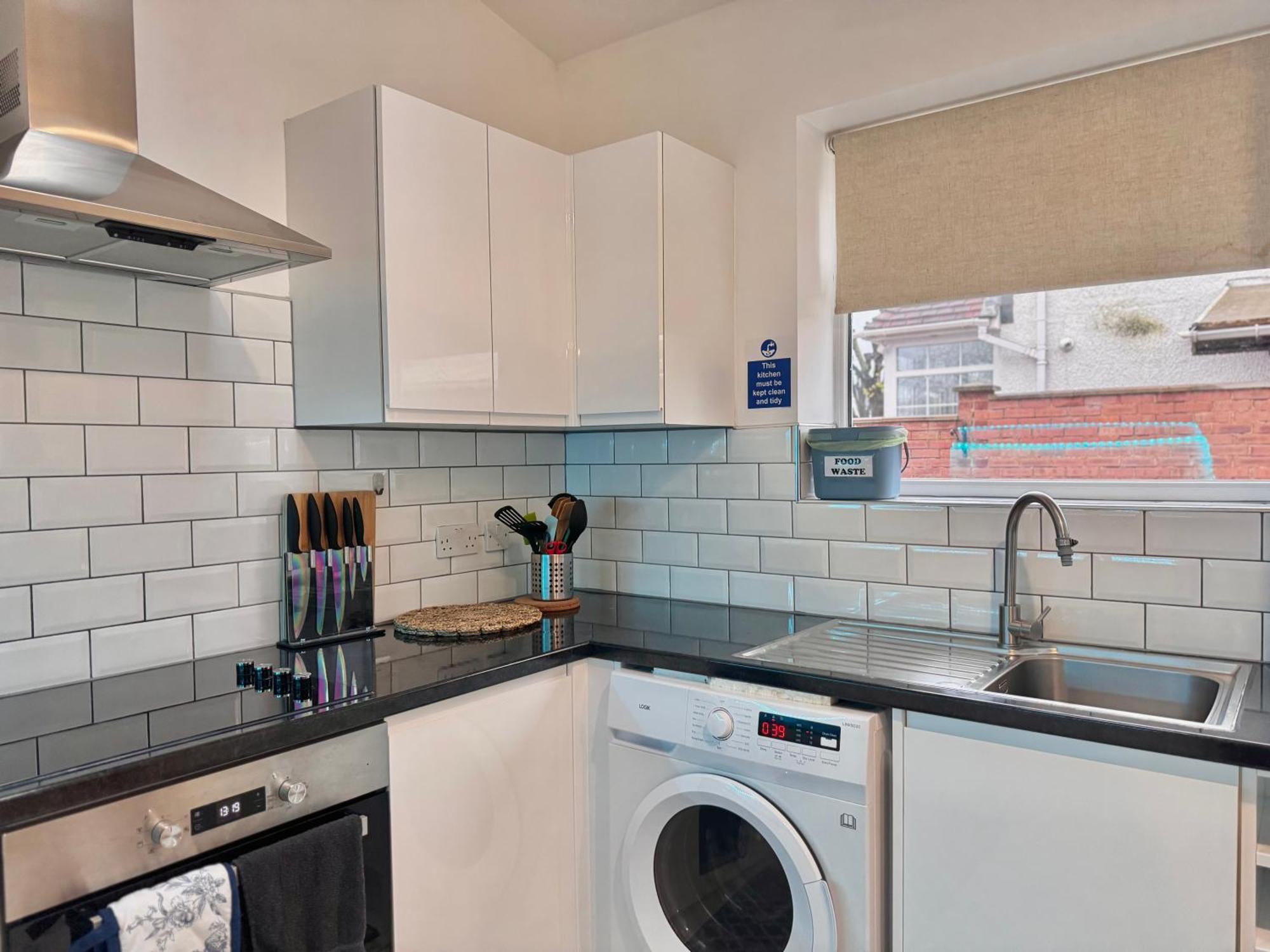 Modern 1-Bed Apt 30Min To Central London & Parking Luaran gambar